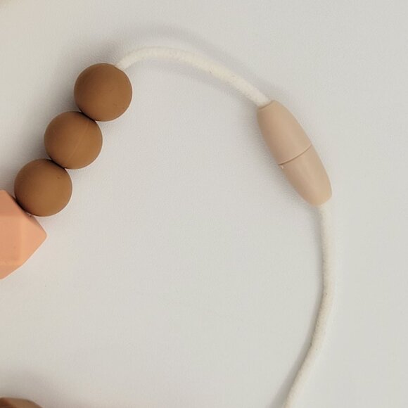 2 Handmade Breastfeeding necklace Silicone Beads for nursing mothers . - Picture 5 of 14